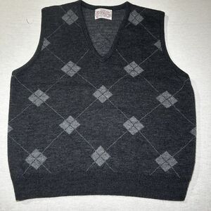 Pendleton petite L argyle virgin wool sweater vest in dark gray, Made in USA